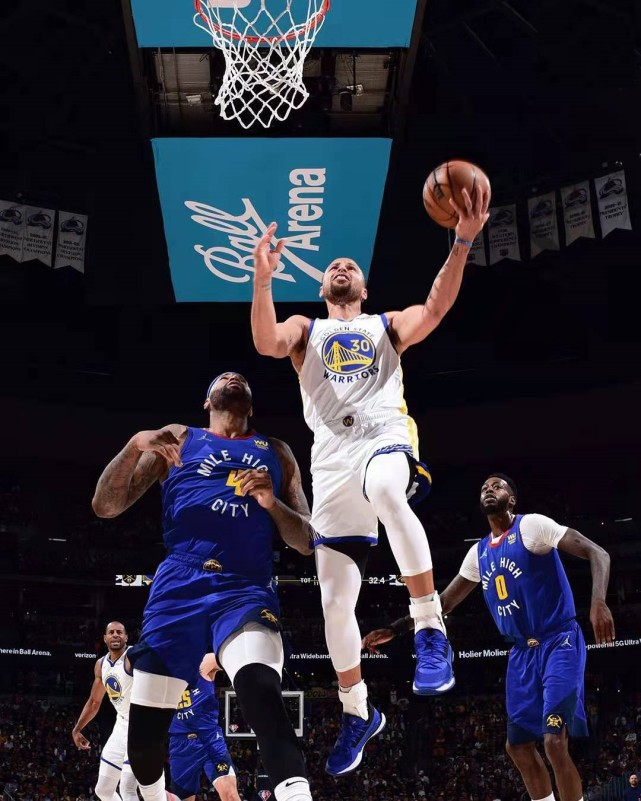 包含比赛规则变更首场状态出色,勇士观众沸腾!,科维托娃重返赛场气势如虹延续的词条 包含比赛规则变更首场状态出色,勇士观众沸腾!,科维托娃重返赛场气势如虹延续的词条