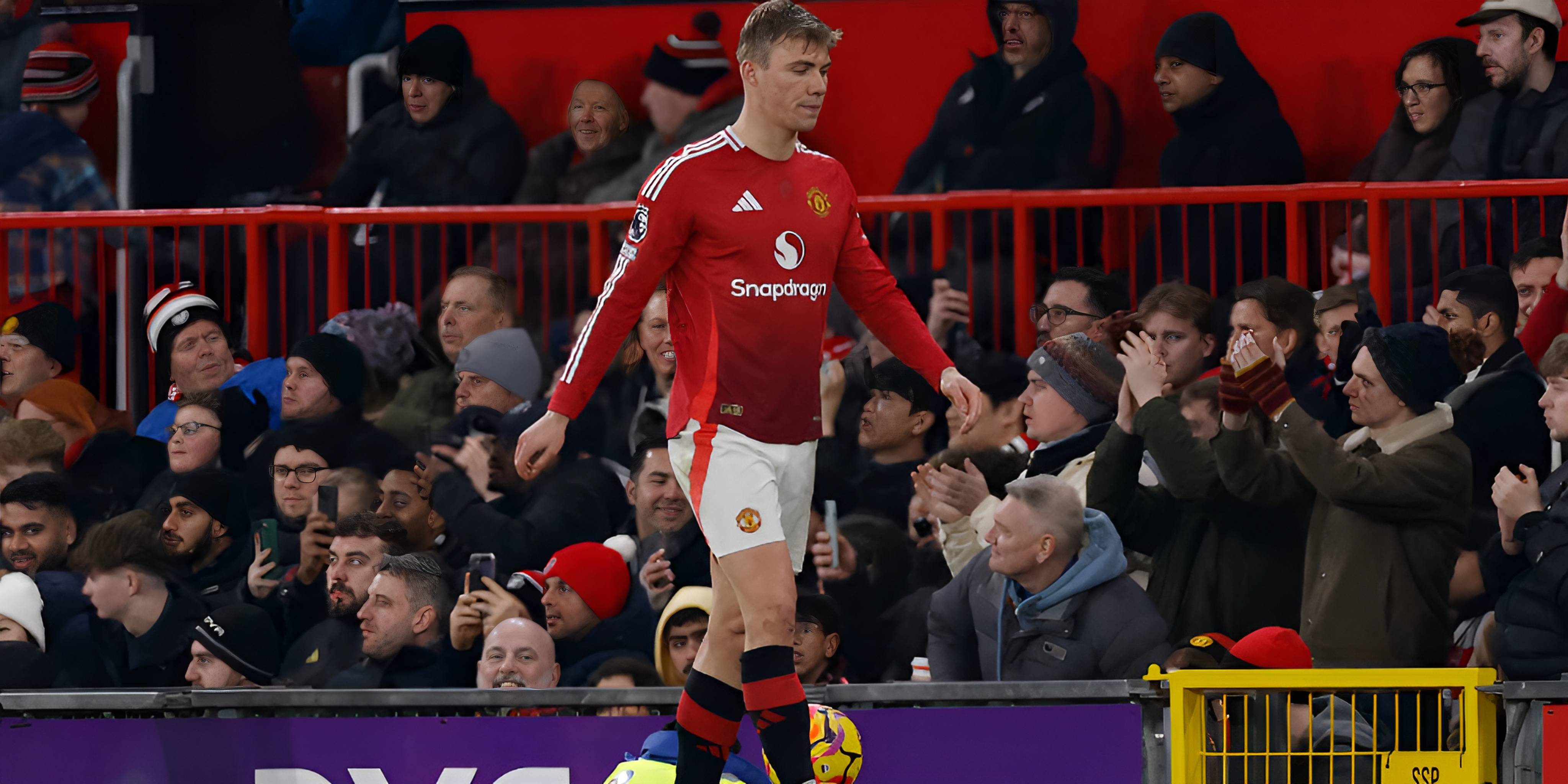 曼联内部会议纪要流出——转会期刷新队史纪录,足总杯使命明确,年轻球员得到机会的简单介绍 曼联内部会议纪要流出——转会期刷新队史纪录,足总杯使命明确,年轻球员得到机会的简单介绍