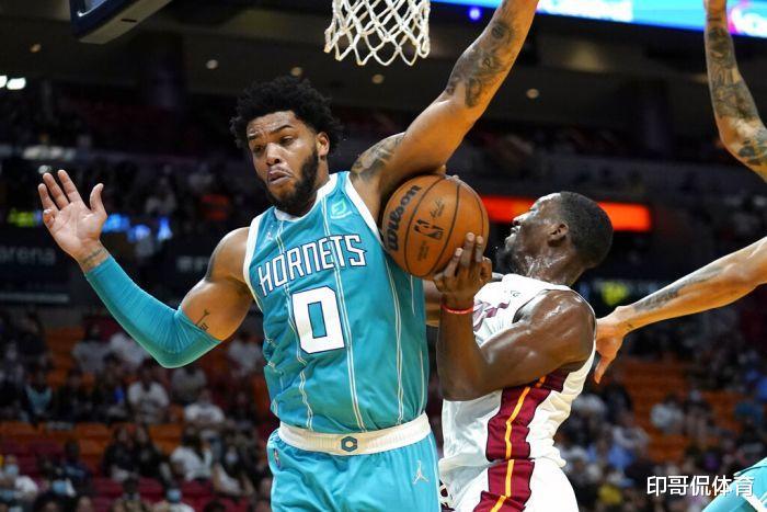 kaiyun-风云突变！夏洛特黄蜂赛后远射贴柱，CBA季后赛版图或变，引发热议，赛程密集仍需轮换的简单介绍